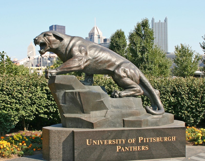 Sculpture of the University of Pittsburgh Panthers' panther